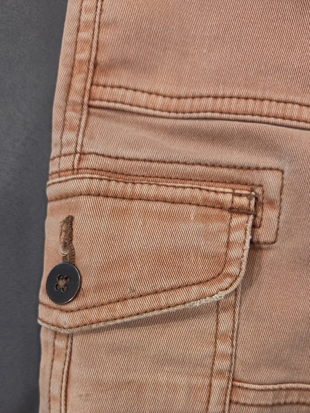 Free People Frayed-Hem Zip-Pocket Cargo Shorts Clay Size 4